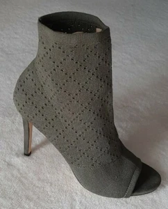 Steve Madden 7,5 Stretch Strick Sockenstiefel olivgrün Peep Toe Knöchel Stilleto - Bild 1 von 12