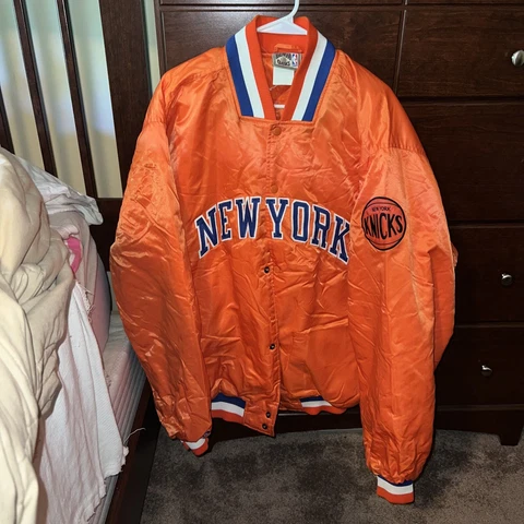 Vintage New York Knicks Satin Orange Jacket Mens XL Majestic Hardwood Classics Cover