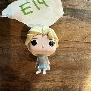 Funko POP Disney Frozen 2 ELSA figure Tini - Picture 1 of 2