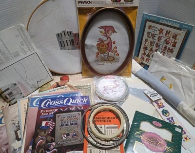 Lote de Kits de Agujas Bordadas Punto de Cruz Bucles Patrones Folletos Surtidos Foto 1 de 4