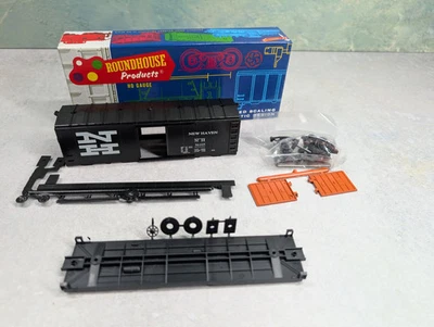 Roundhouse 7743 HO Scale 40' Box Car New Haven NH #36105 KIT READ - Image 1 of 3