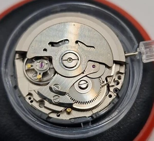 Movement Original Seiko NH35 Automatic 12''' nuovo Date - Picture 1 of 3