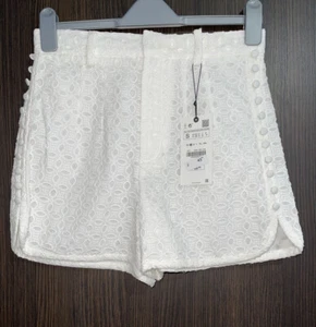 ZARA WHITE CUTWORK EMBROIDERY HIGH WAISTED COTTON BERMUDA SHORTS SIZE S BNWT - Picture 1 of 8