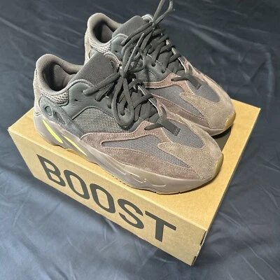 Talla 9 - Adidas Yeezy Boost 700 V1 Malva Foto 1 de 4