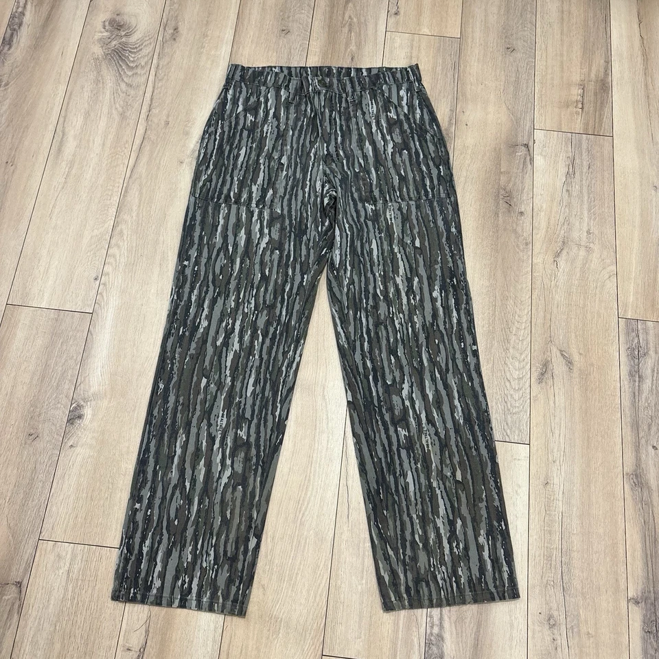 VTG Realtree Camo Cargo Pants Mens  Outdoor Hunting Vintage USA MADE 32x29 - Image 1 of 4