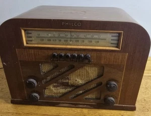 Vintage Philco 40-135 Radio- Working - Picture 1 of 7