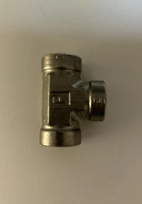 1/4 MMO-SS 1/4" NPT 316 SS Pipe Fitting Tee (5000 PSI) PARKER 1/4 MMO-SS - Image 1 of 4