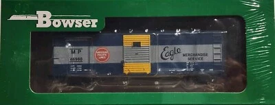 Bowser HO Scale 40ft Box Car Mopac Eagle Merch Serv Missouri Pacific #46960 - Image 1 of 2