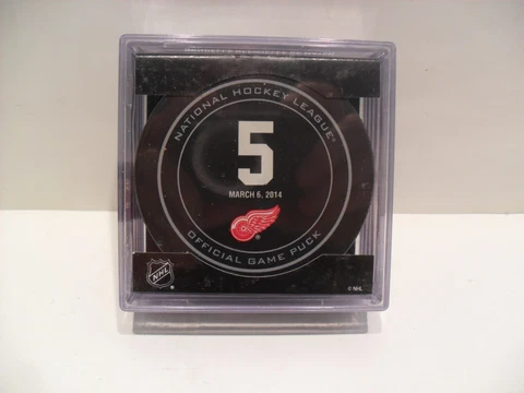 Nicklas Lidstrom Jersey Retirement Game Puck Official NHL Game Puck 3/6/14 NEW! Cover