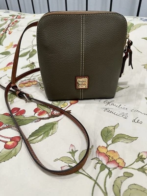 Dooney & Bourke Leather Crossbody Wexford Olive green Bag Trixie Style with Gold - Image 1 of 4