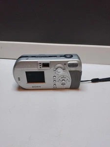 Sony Cybershot DSC-P72 3,2 MP Plateado Probado y Funciona CON TARJETA DE MEMORIA (BB) - Imagen 1 de 12