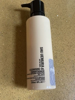 Shu Uemura Art Of Hair Cleansing Oil acondicionador 250 ml, nuevo Foto 1 de 4