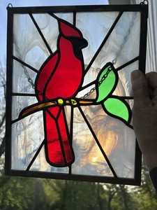 Wandrelief/Sonnenfänger in Glasmalereioptik Kardinäle Vogel - Bild 1 von 11