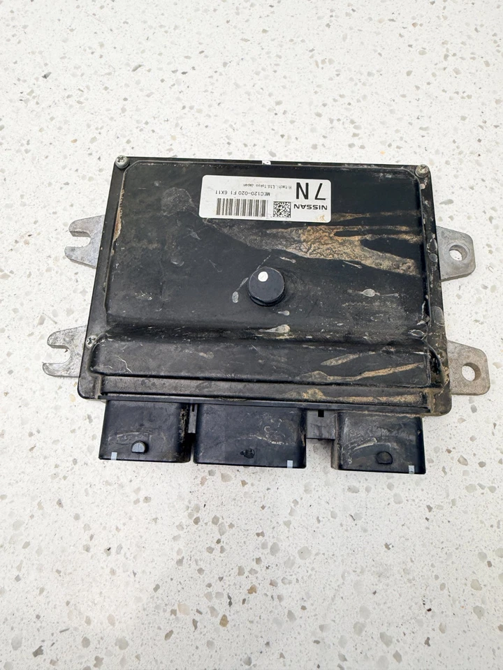 Módulo de control ECM Nissan Altima 2007 motor de 2,5 L MEC120-020 F1 MEC120020F1 OEM Foto 1 de 4