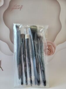 Bobbi Brown 7 PC Essential Limited Editition BrushTravel Size New in Sleeve