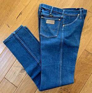 2 pairs of  Vintage Wrangler Jeans 30x34 Dark Cowboy Cut 13MWZ Raw Denim - Picture 1 of 9