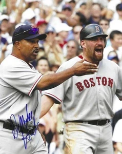 Signed 8x10 DEMARLO HALE Boston Red Sox Autographed photo- COA - Picture 1 of 1