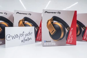 Pioneer DJ HDJ-X5BT-N (GOLD) – Over-Ear Bluetooth DJ Headphones – NEW OVERSTOCK - Picture 1 of 11