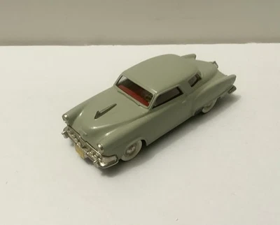 1/43 1952 Studebaker Champion Starlight Coupe  Brooklin BRK 17 - Image 1 of 4