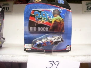 2004 1/64 #29 KEVIN HARVICK KID ROCK WINNERS CIRCLE - Picture 1 of 3