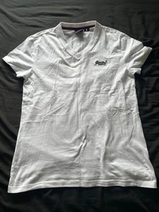 Mens Superdry White 100% Cotton V Neck Short Sleeved T-Shirt Top size medium - Picture 1 of 3