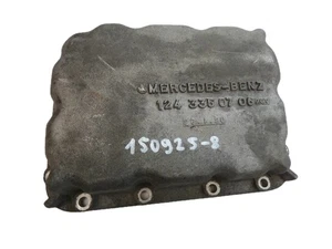 Mercedes W124 TE 4Matic A1243350706 Oil pan cover, differential - Picture 1 of 3