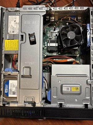 Dell Vostro 220s Intel Dual Core E5300 2.60GHz 2GB 250GB Vista Home DVD-RW - Image 1 of 4