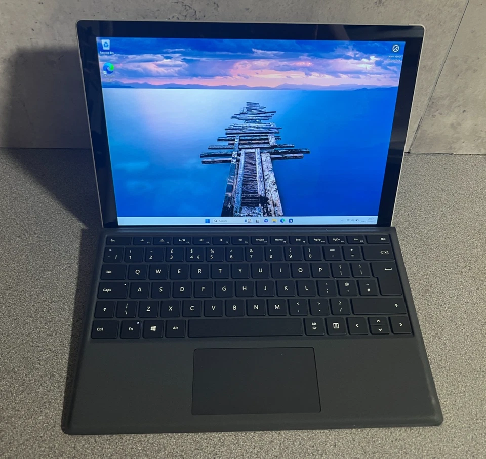 Microsoft Surface Pro 7 plus Core i7-1165G7 16GB RAM 512GB SSD With Keyboard - Image 1 of 4