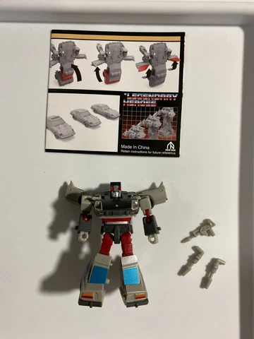 NewAge H-4 Murphy (Bluestreak) LOOSE w/ accessories and instructions Cover