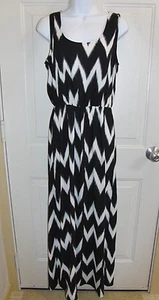 H&M Long Maxi Dress Black & Off White Chevron Pattern Size 8 *EUC - Picture 1 of 6