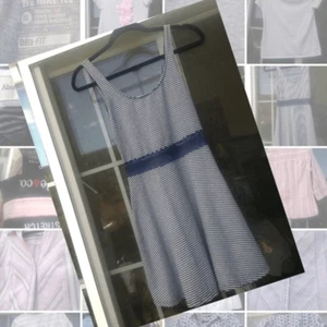 Abercrombie & fitch above knee girls dress size S vertical lines - Picture 1 of 5
