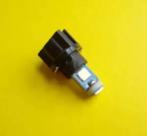 2x LED BULBS AND SOCKETS Instrument Panel Honda 35505-SA5-003 Toyota 83120-60020 - Picture 1 of 13