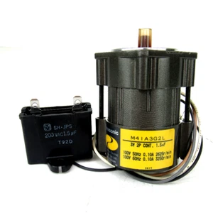Panasonic Matsushita M4IA3G2L Induction Motor, 3 Watt, 2P, 100V AC, 0.10 Amp, 26 - Picture 1 of 3