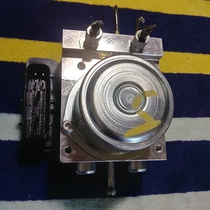 Nissan Leaf Brake Distribution Unit TD8405 2017 - Imagen 1 de 5