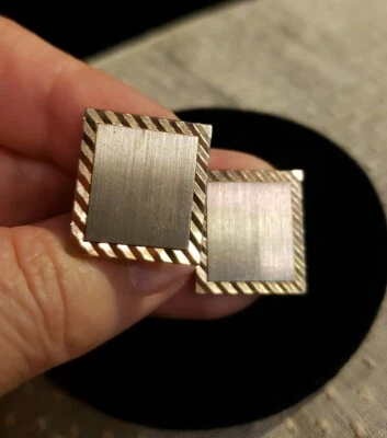 Vintage Goldtone MATTE ETCHED & DIAMOND CUT FRAME Cufflinks, 23X16mm, GORGEOUS! - Image 1 of 4