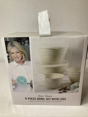 Martha Stewart Collection 8-Piece Plastic Bowl Set - 4 Bowls with 4 Lids NEW  - Image 1 of 3
