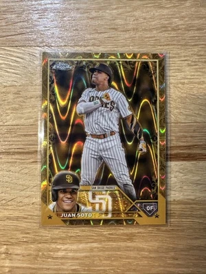 2023 Topps Chrome Gilded Juan Soto Raywave /25 Padres Mets - Image 1 of 3