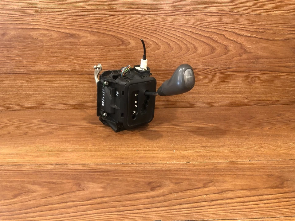 2003-2006 MERCEDES BENZ DODGE SPRINTER 2500 3500 OEM FLOOR GEAR SELECTOR SHIFTER - Image 1 of 4