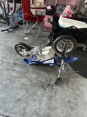 Bicicleta de cross Razor MX650 OEM 36V 12Ah Stock Foto 1 de 4