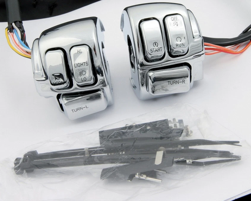 KIT BLOCCHETTI ELETTRICI PULSANTIERE BOTTONI PER HARLEY SOFTAIL SPORTSTER DYNA - Immagine 1 di 1