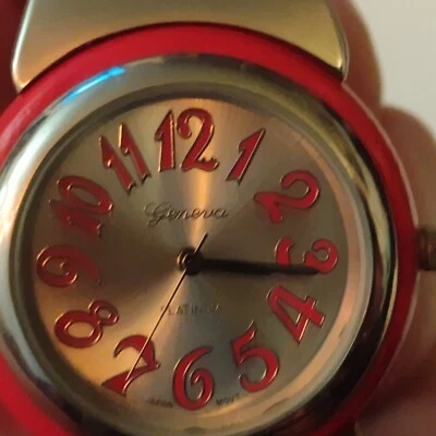 Reloj de pulsera Geneva analógico con correa para puño Foto 1 de 4
