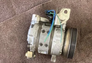 A/C Compressor Genuine Sambar Truck 1997 KV3 KV4 KS3 KS4 506021-4180 Used Japan - Picture 1 of 5