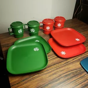 Christmas Holiday Tupperware (4) Place Set Plates Mugs & Coasters Not Used - Picture 1 of 5