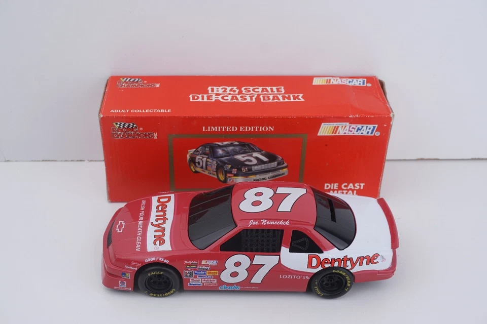 1992 Racing Champions Joe Nemechek Dentyne Chevy Lumina #87 1:24 Diecast NASCAR - Image 1 of 4