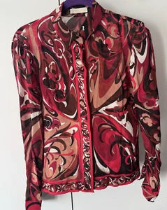 BLUSA DE SEDA SLIM FIT ESTAMPADO REMOLINO ROJO/GRANATE MUJER EMILIO PUCCI-TALLA:42-¡COMO NUEVA! - Imagen 1 de 6