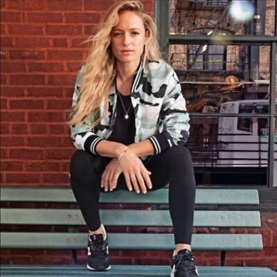 NWT. NEW BALANCE JACKET Sz XS - Image 1 of 4