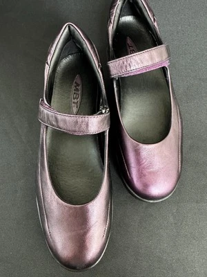 MBT  Sirima 5s MJ   Metalic Grape Wine color  sz 7/7.5 US - Image 1 of 4