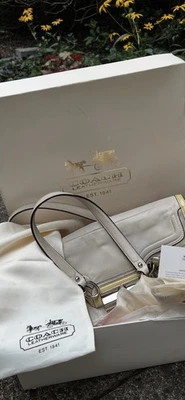 CARTERA KRISTIN SPECTATOR GRANDE cr blanca cuero solapa (coach f18282) vintage  Foto 1 de 4