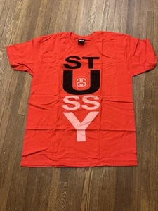 T-shirt vintage Stussy Red Billboard Spell Out taglia Large nuova senza etichette - Foto 1 di 4