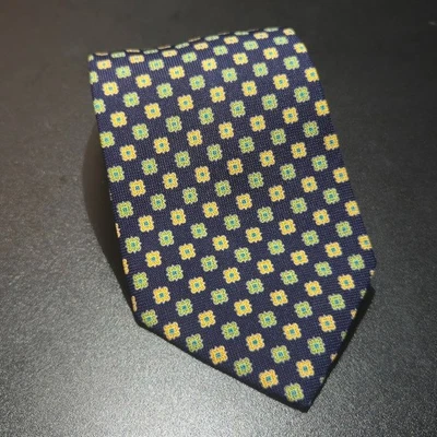 Corbata J.Crew negra geométrica estampada 100 % seda hecha a mano en EE. UU. Foto 1 de 4